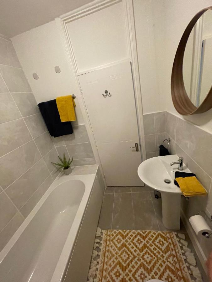 52 Lansdown Crescent Apartment Cheltenham